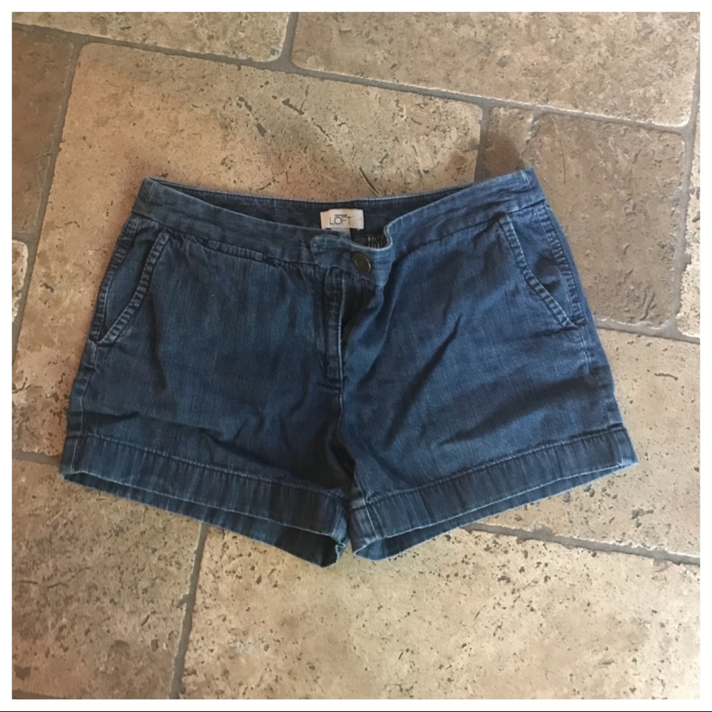 Loft size 6 denim short
